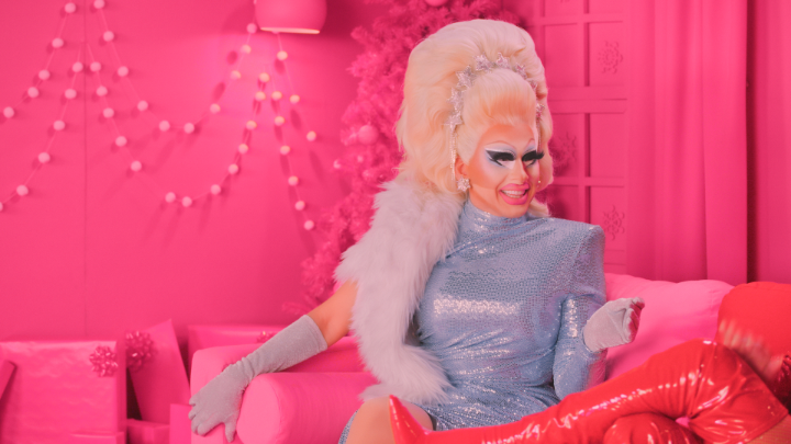 Trixie &amp; Katya meet Louis &amp; Lestat. Just in time for Christmas, I Like To Watch: Interview with the Vampire HAS ARRIVED: