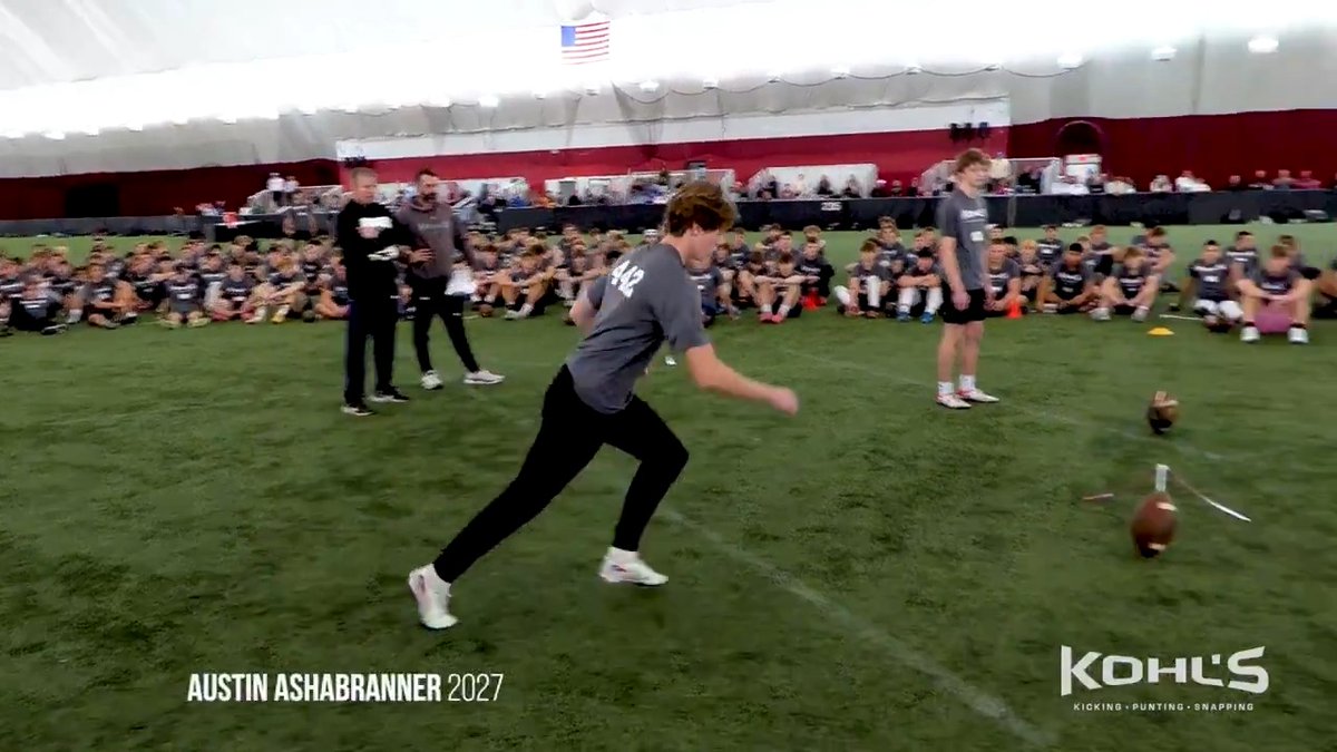 The young guns show off their range during their group field goal finals in Chicago at the Midwest #KohlsShowcase.