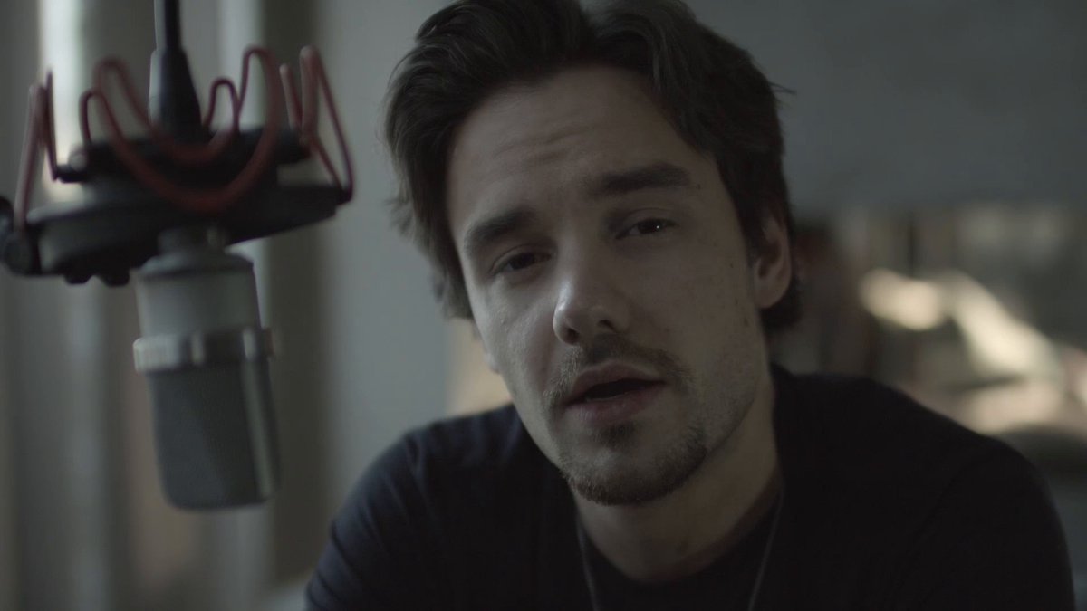 Liam Payne cantando “ Little Things” 🥺🤍