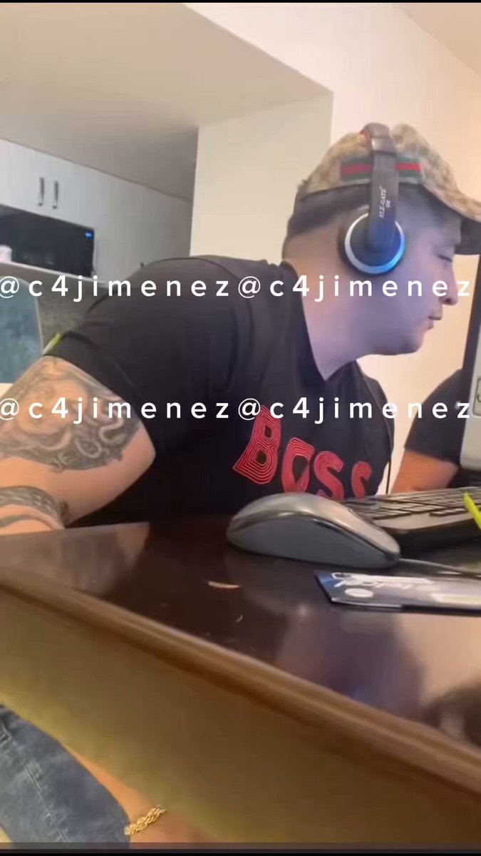 SE BUSCA! ROBA CUENTAS de WHATSAPP y BANCARIAS Luis Vega Estrada El Sacro Así opera en un Call Center en el q hace llamadas y manda msjs para robar cuentas de WhatsApp y bancarias. Está casado con La Romsa. Si lo ubica, denuncie a SSC CDMX o Fiscalía CDMX El caso #C4EnAlerta