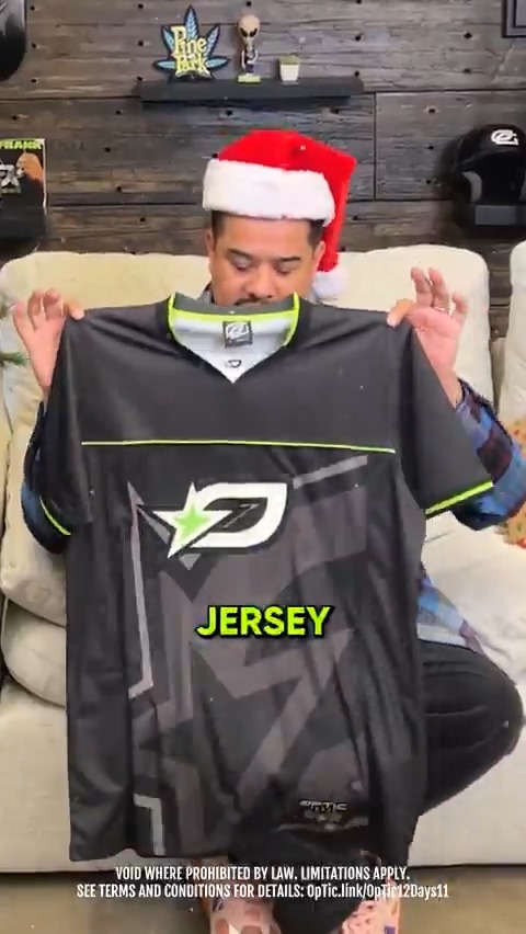 The '25 OpTic Texas Jersey &amp; a 1/50 HECZ Mini Wall 🔥🔥🔥 DAY 11 of #OpTic12Days of Christmas 🎅 Like/RT, tag 2 friends and leave your size below for a chance to win