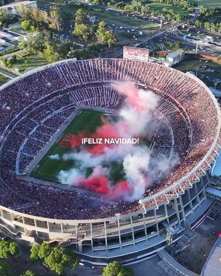 🎄 ¡𝗙𝗲𝗹𝗶𝘇 𝗡𝗮𝘃𝗶𝗱𝗮𝗱, 𝗿𝗶𝘃𝗲𝗿𝗽𝗹𝗮𝘁𝗲𝗻𝘀𝗲𝘀! 🤍❤️🤍