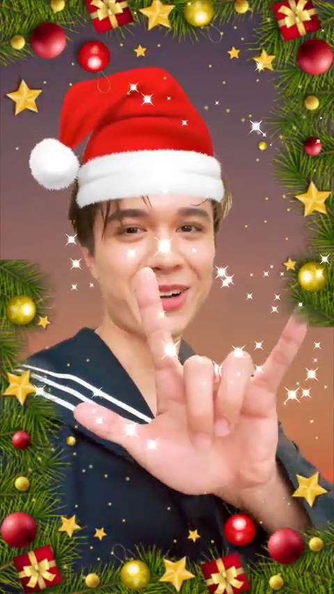 Merry Christmas to all! ซานต้า #ไมกี้ปณิธาน มาอวยพรทุกคนในวันคริสต์มาสนี้จ้า