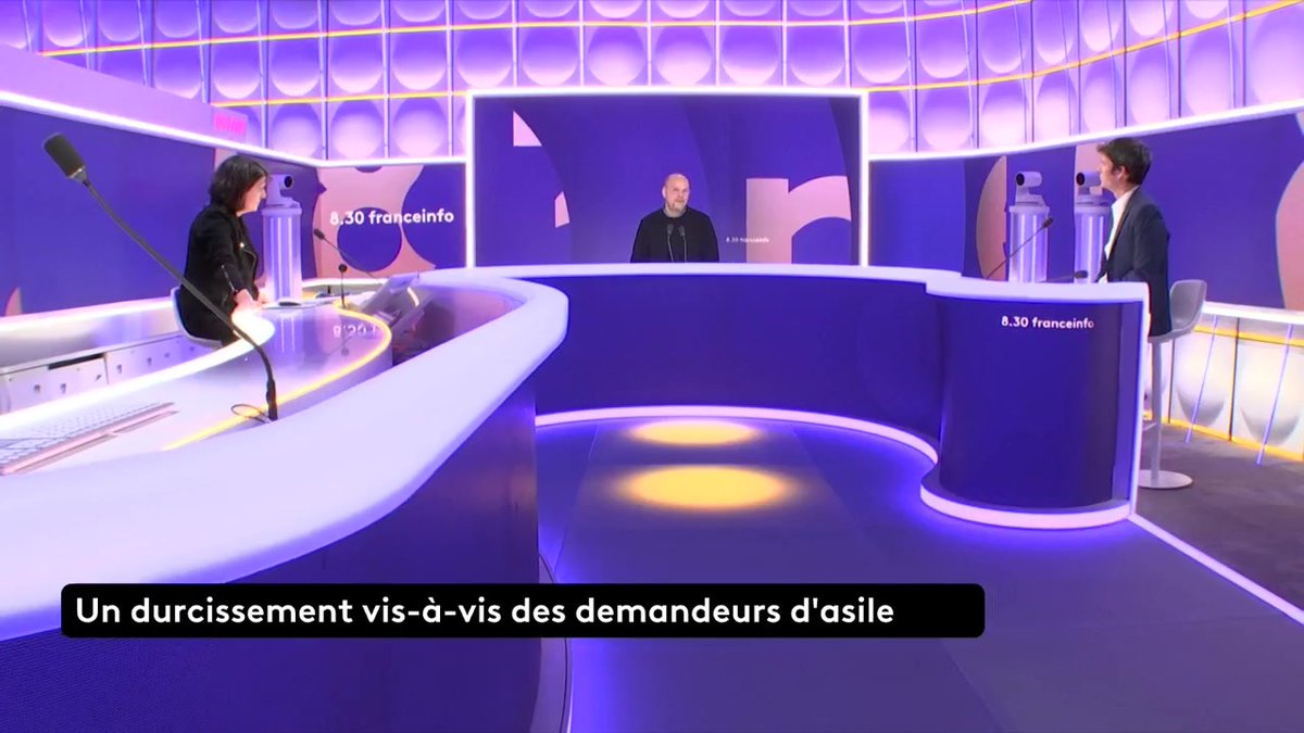 "On constate que c’est de plus en plus compliqué pour les migrants de faire une demande d’asile à la frontière italienne. Migrer n’est pas un crime, il faut organiser un accueil digne", selon Yannick Le Bihan, directeur des opérations France de Médecins du monde.