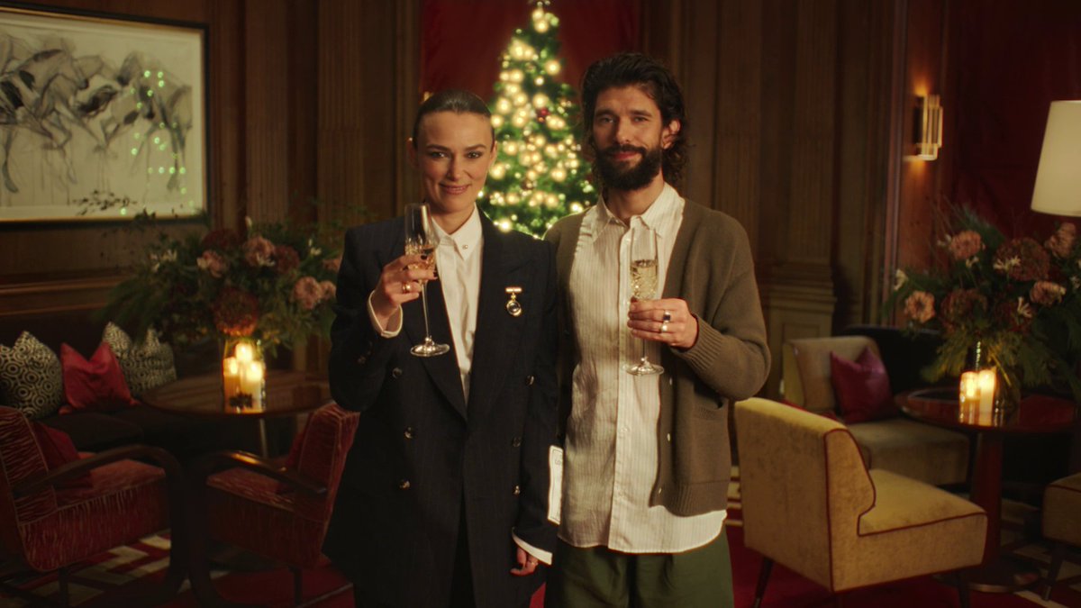 🎄 Merry Christmas, darlings. 🎄