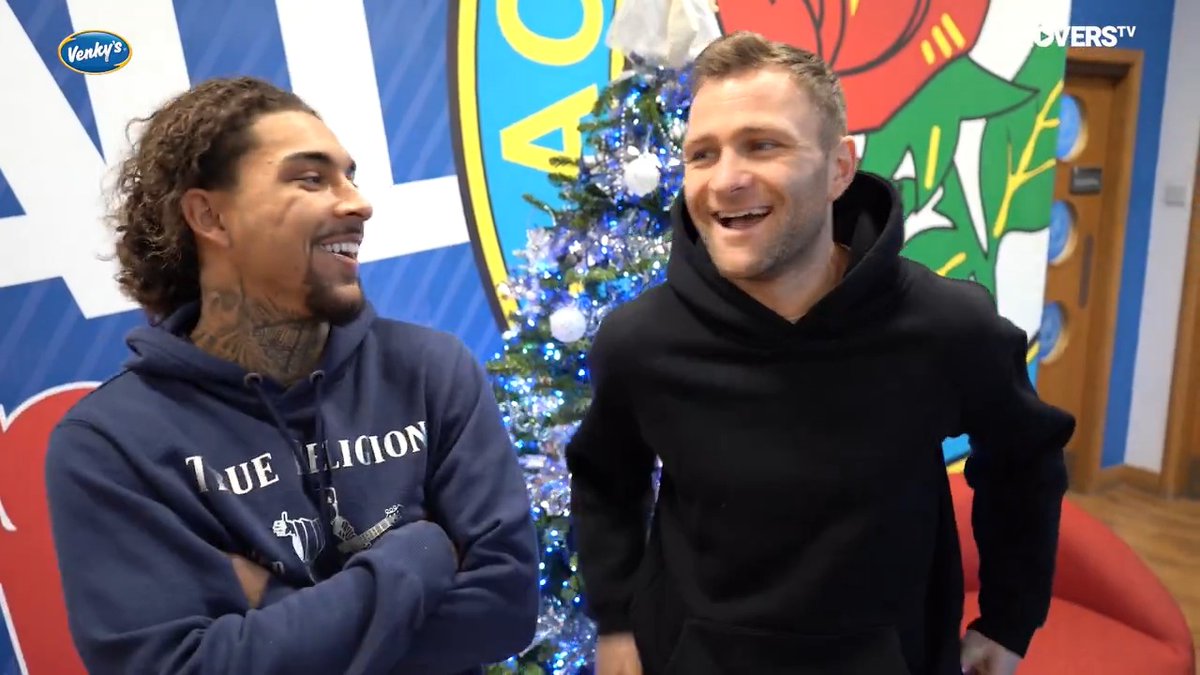 🎄 Merry Christmas and a Happy New Year from all of us at Blackburn Rovers! 😆 #Rovers 🔵⚪️