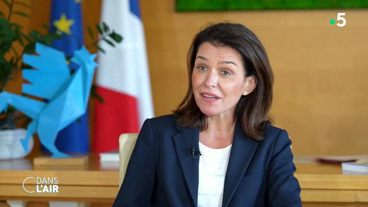 Dans les Pays de Loire, la présidente du conseil régional, Christelle Morançais, a décidé de couper 82 millions d'euros de subventions, notamment à la culture. Bien plus que les 40 M demandés par le gouvernement Barnier. Une décision qui a suscité la colère des associations. #cda