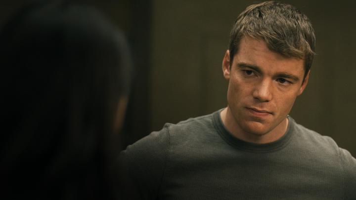 Sauver le pays ? C’est une mission pour Peter Sutherland. The Night Agent saison 2, le 23 janvier.