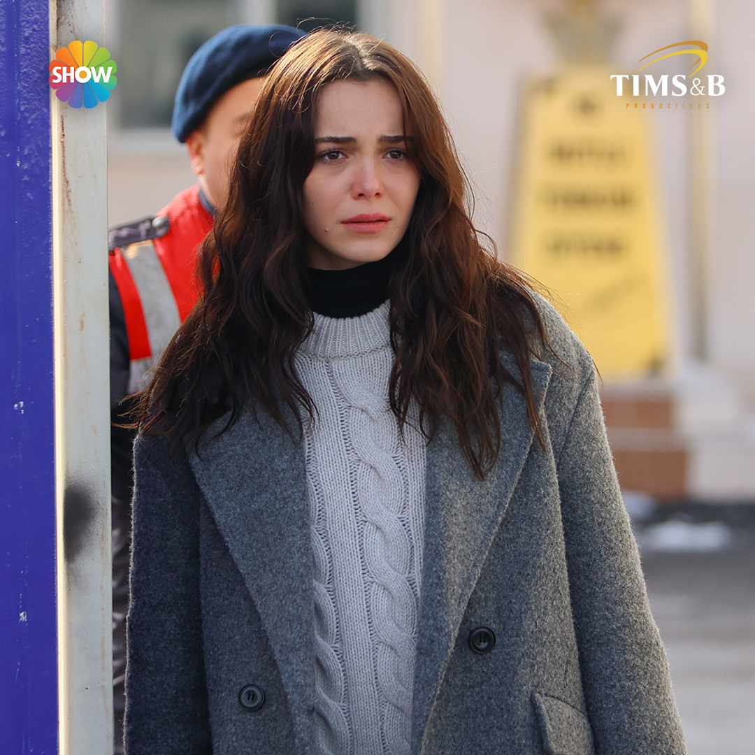 “Kendimden özür dilerim…” 💔 #SiyahKalp yeni bölümüyle perşembe 20.00’de Show TV’de 🖤 @timsandb