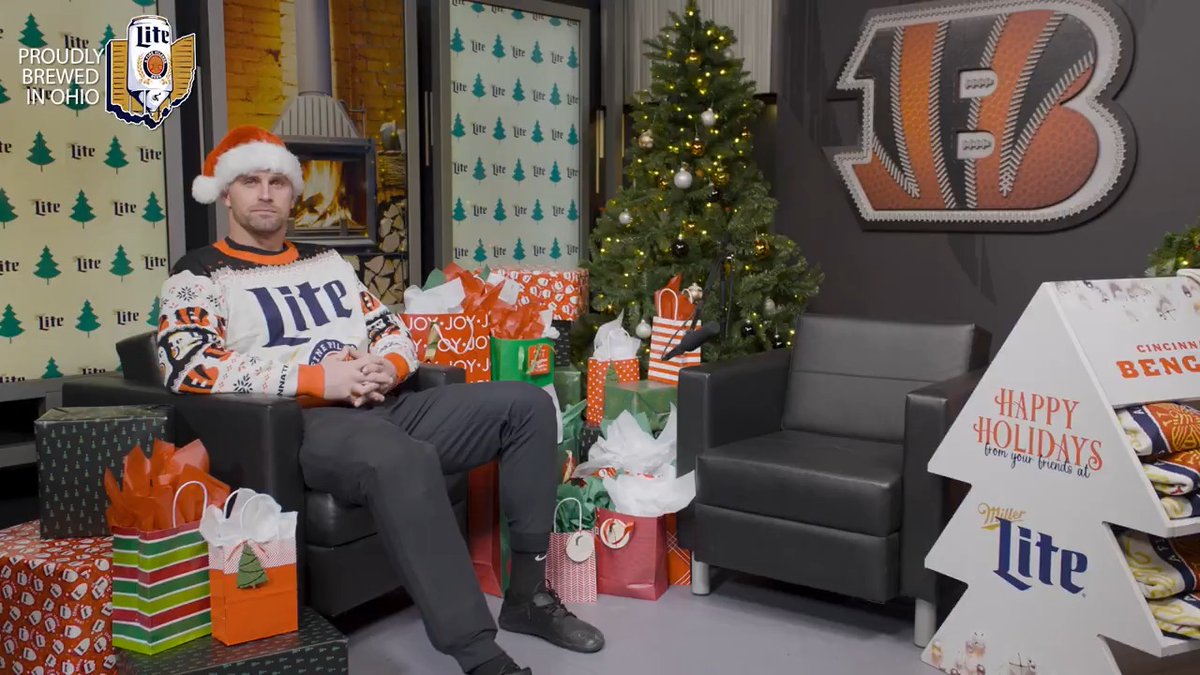 "No questions, just presents" - Santa Sam returns! 🎅🎁 Sam Hubbard x Miller Lite
