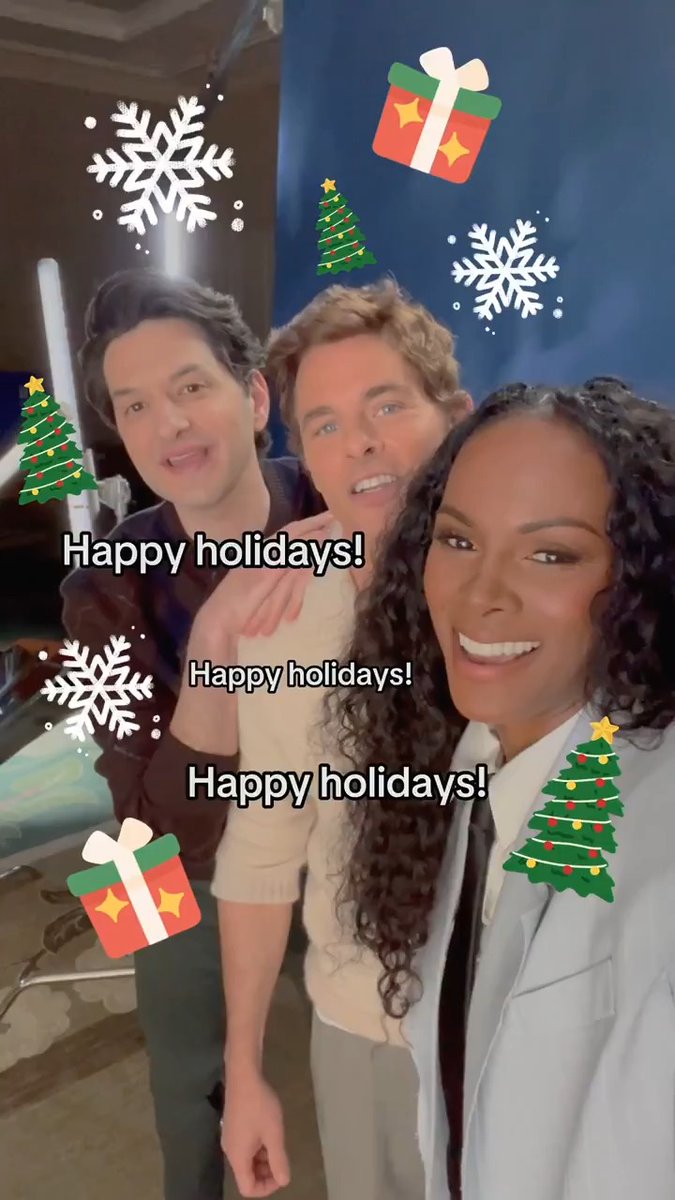 Happy Holidays from Team Sonic! 💙💛❤️🖤 #SonicMovie3