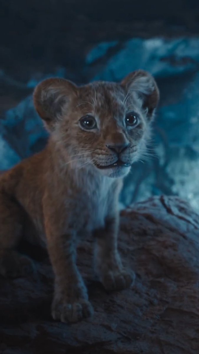 🦁本編映像 公開🐾 王国の祈祷師 #ラフィキ が #シンバ の娘 #キアラ に語る物語🌿 みんなを襲う“はぐれもの”は誰…? 究極の“はぐれもの”⁉️ #ティモン と #プンバァ も登場❗️ 『#ライオンキングムファサ』 🎬大ヒット上映中