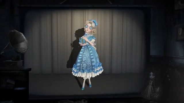 子どもの頃見た絵本の世界へ！ 女の子はいつだって おとぎの国に憧れを抱いているの！ アリスさんの演繹の星衣装は 1月2日にショップに登場！ ティーパーティに遅れないように エコーと欠片をもって、遅刻は厳禁なの！ #IdentityV #第五人格 #演繹の星