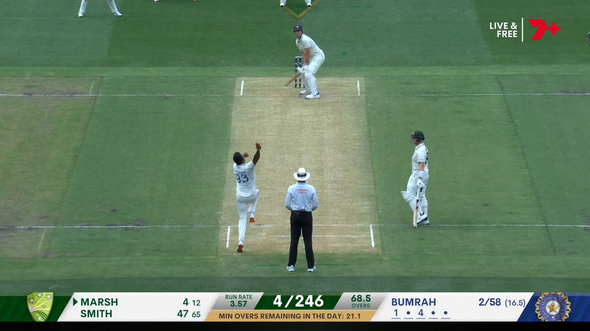Out! Bumrah has another and Marsh goes for single figures. Suddenly Australia five down 👀 #AUSvIND