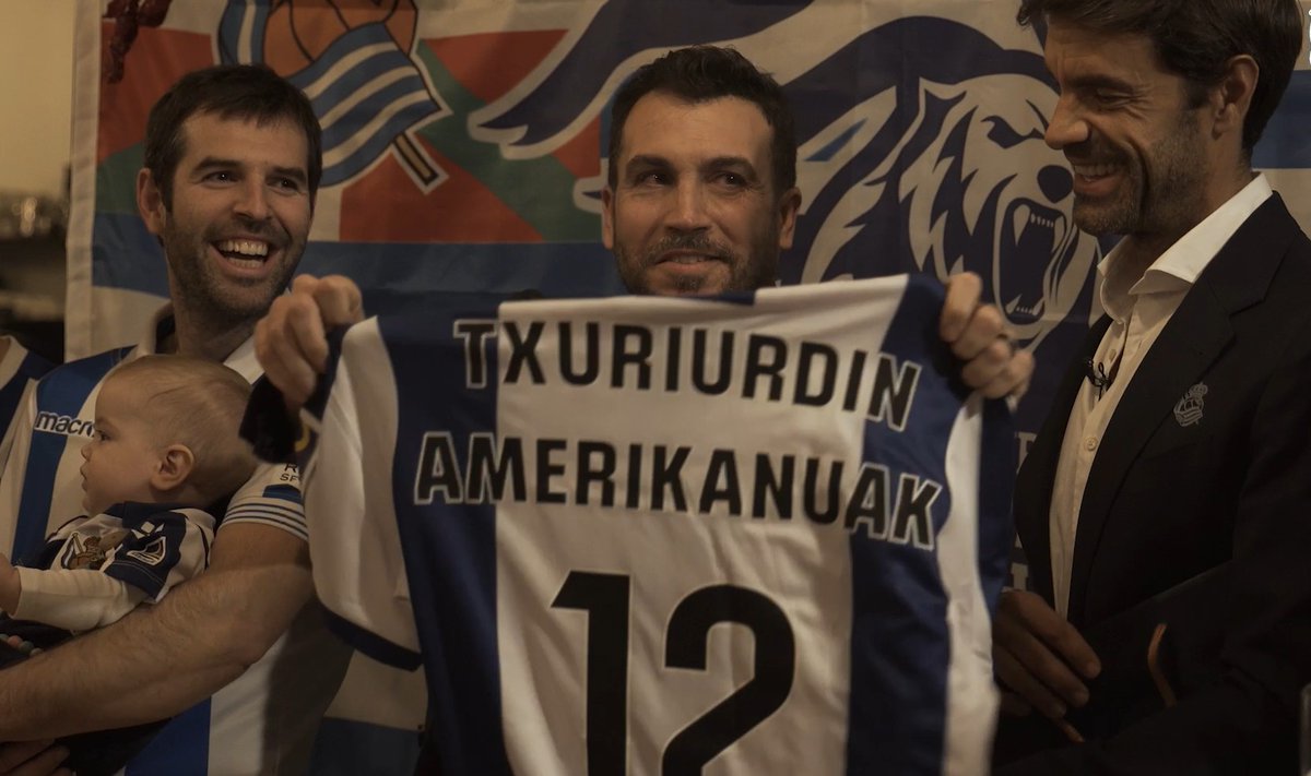 💙 Tan lejos. Tan cerca. Tan Real. 🆕 Txuriurdin Amerikanuak, primera peña realista en Norteamérica. #WeareReal