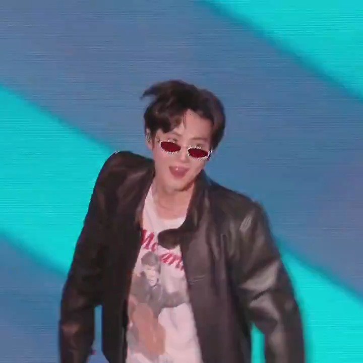 LOOK AT HOW HE ATE THAT