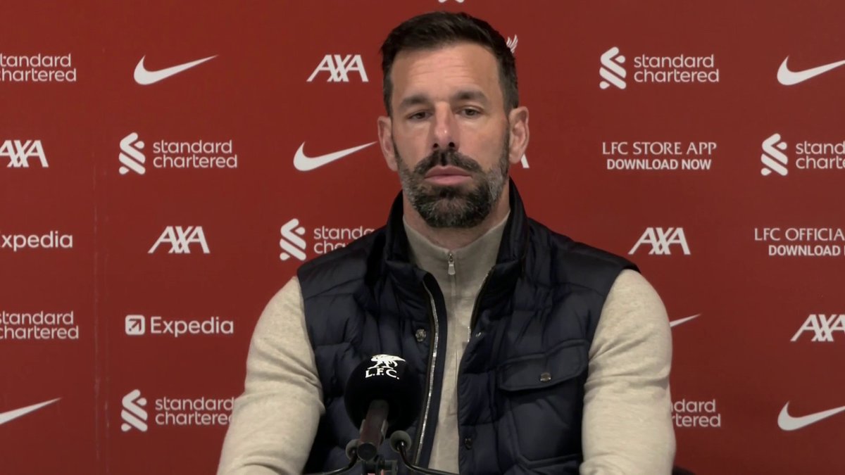 🗣️ "That's the job that we do" Ruud van Nistelrooy says every game Leicester play now is 'massive' ahead of their next match against Manchester City 🔵
