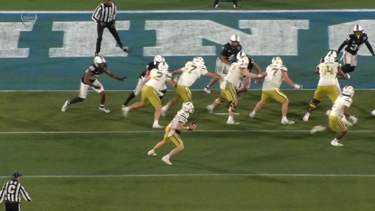 Stockton for six 👀 Bailey Stockton 📺 ESPNU