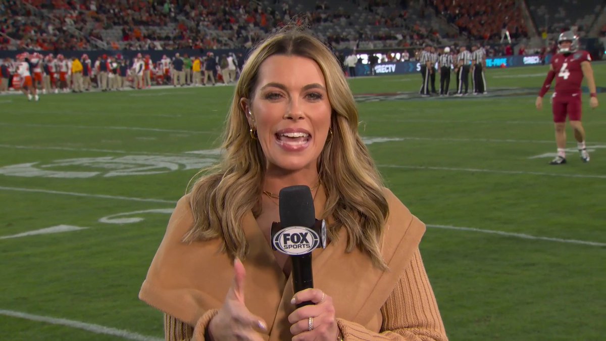"Tonight is for the seniors." Jenny Taft gives us the latest from Washington State Football ahead of kickoff at the Trust & Will Holiday Bowl ⬇️