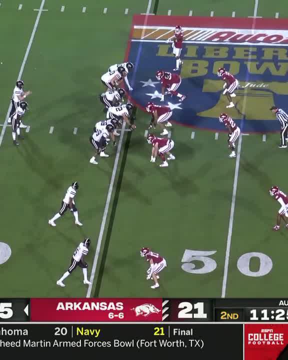 J'KOBY. WILLIAMS. The Texas Tech Football freshman shows off some serious speed on the 54-yard touchdown run 💨 #Big12FB | 📺 ESPN