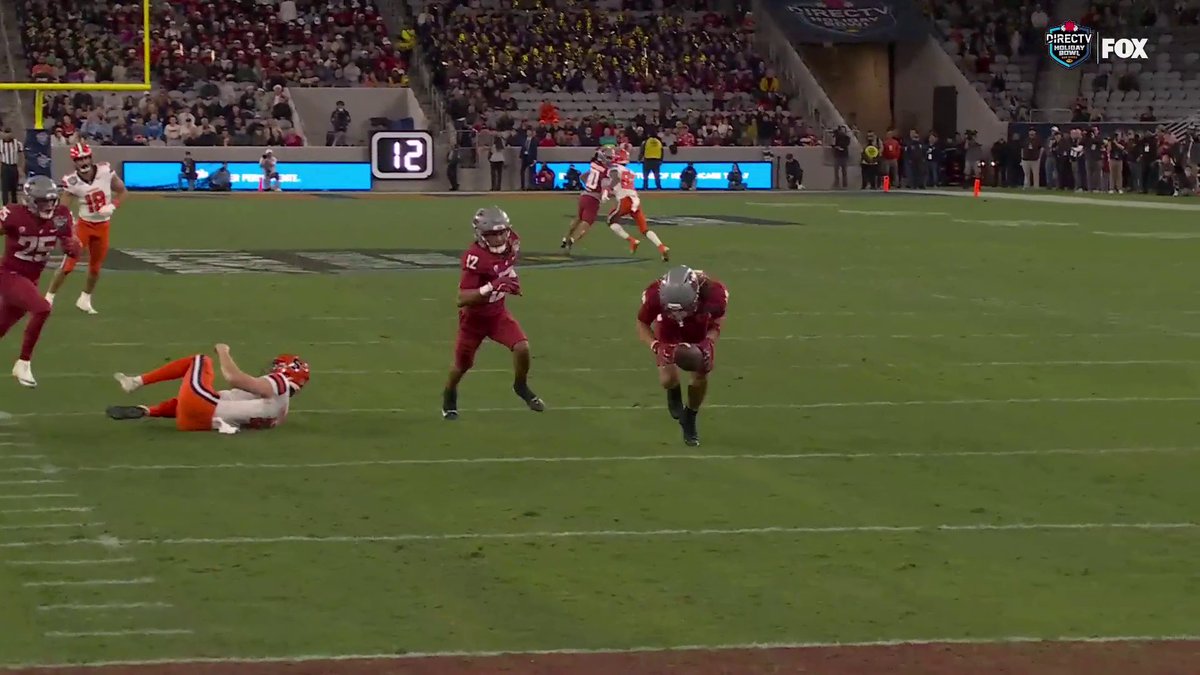 Special teams coming up HUGE for Washington State Football at the @HolidayBowl 👏