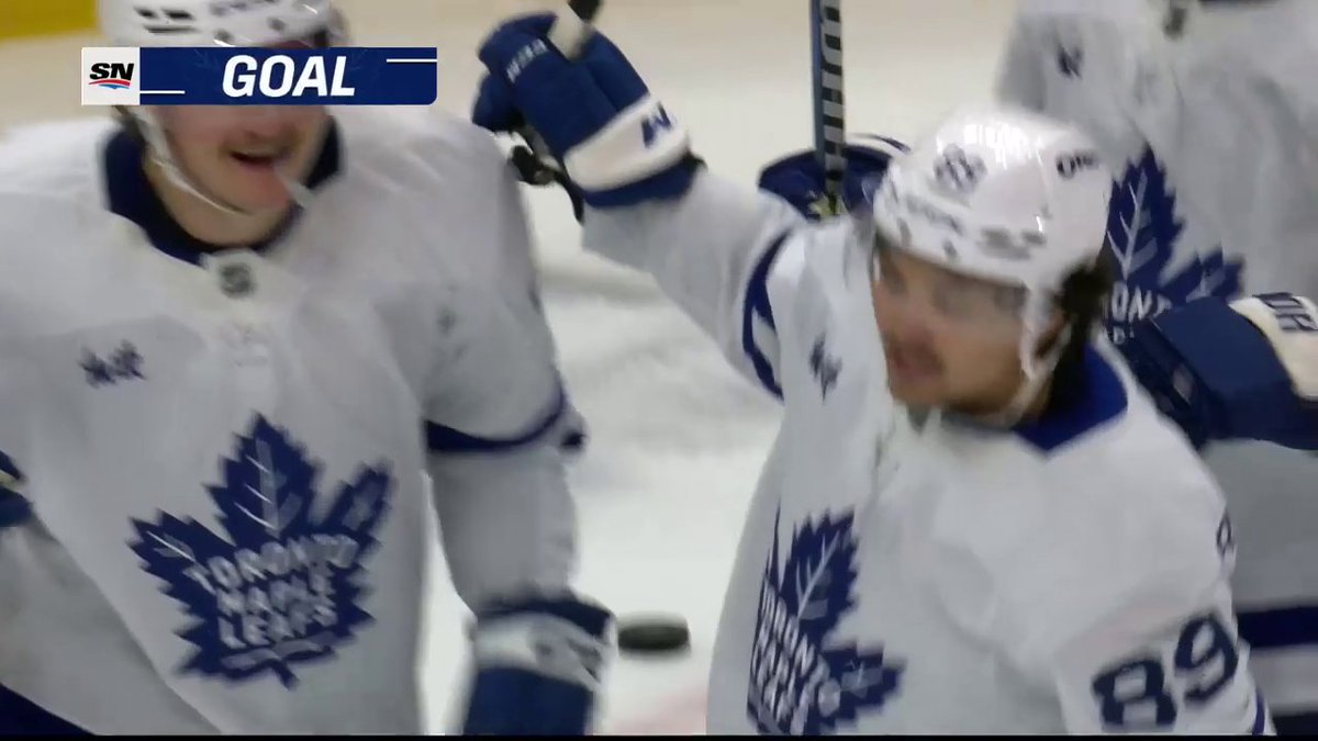 A few seconds left on the clock? No problem for Nick Roberston! 🍁