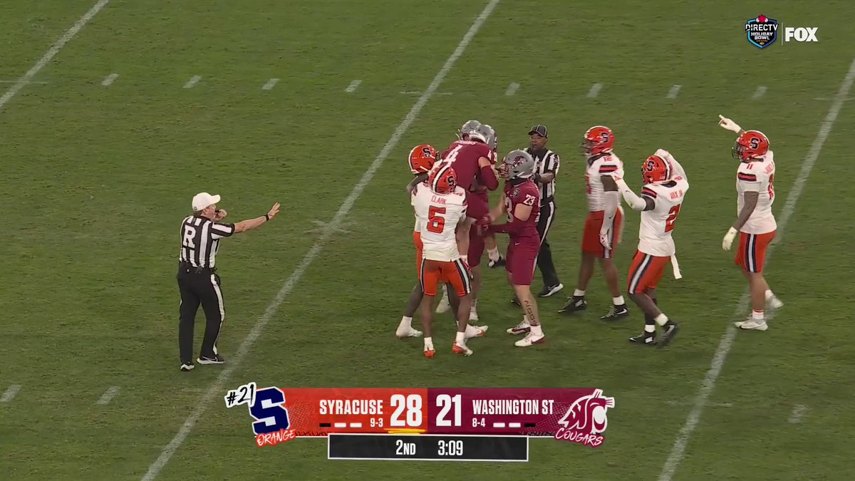 LOL CUSE WAS CARRYING THE QB BACKWARDS