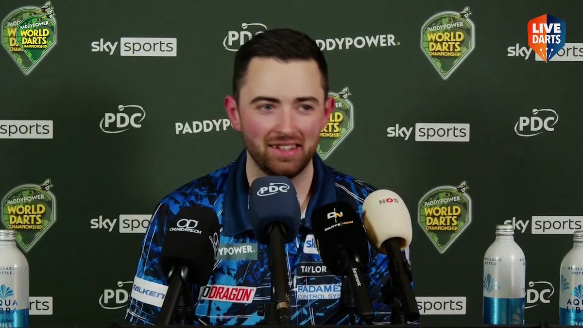 🗣️ "I'm one world title from matching his career, I'm 25 years younger!" Peter Wright and Luke Humphries fired shots against each other ahead of their round of 16 clash at the World Darts Championship on Sunday 🎯