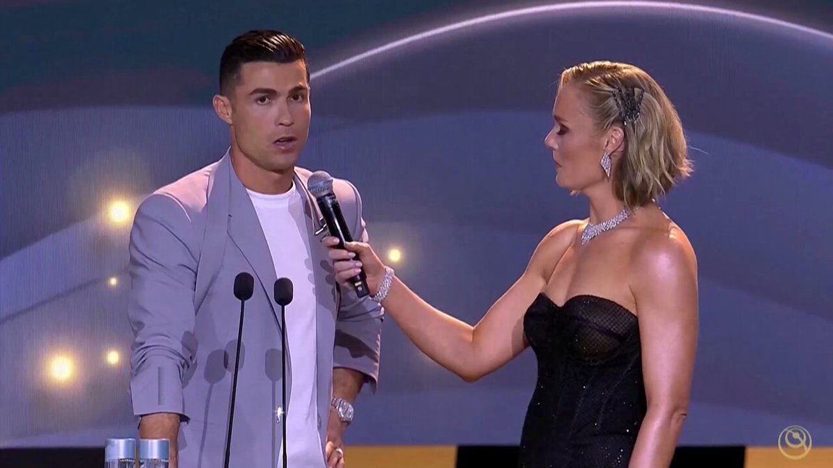 🗨️ Cristiano Ronaldo : "Vinicius mérite le Ballon d'Or, je le dis ici devant tout le monde." #Interview #beINSPORTS