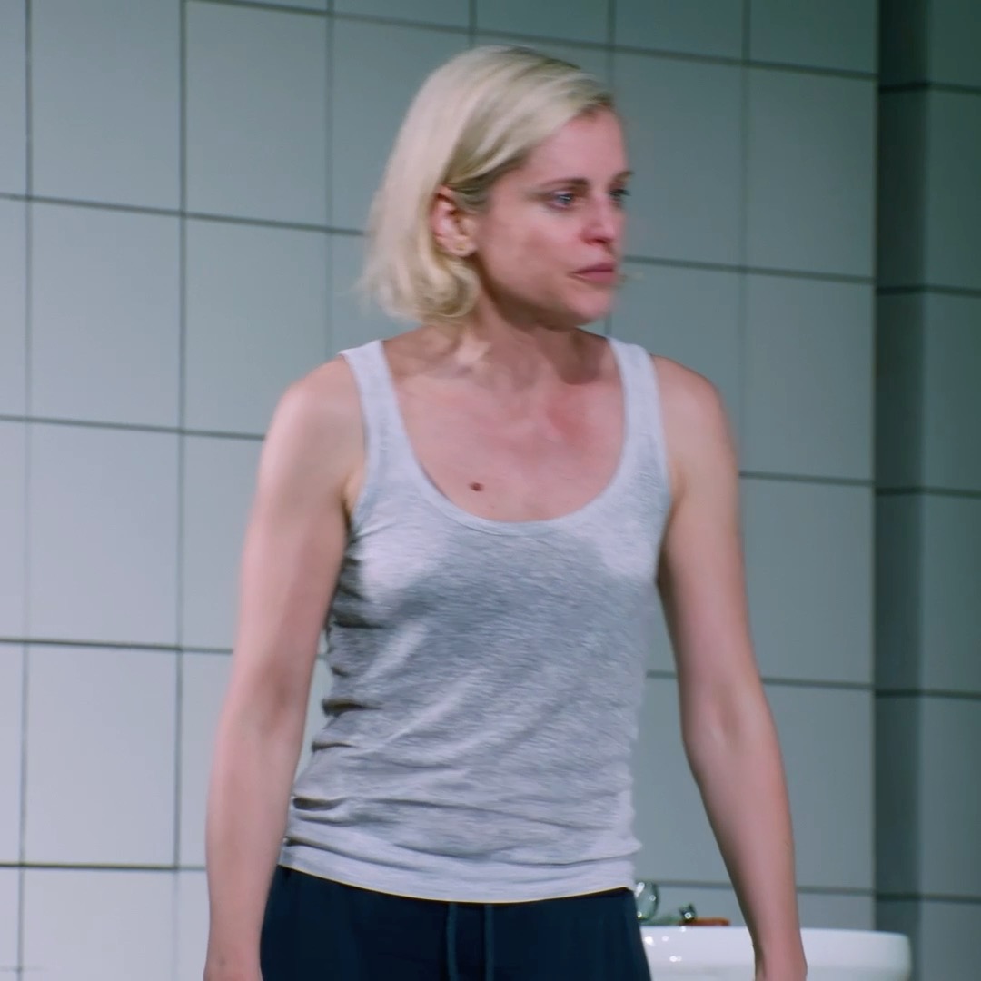 'If I'm not in character, I don't even know if I'm there.' You can watch #DeniseGough's Olivier Award-winning performance in #PeoplePlacesAndThings on #NationalTheatreAtHome 📺