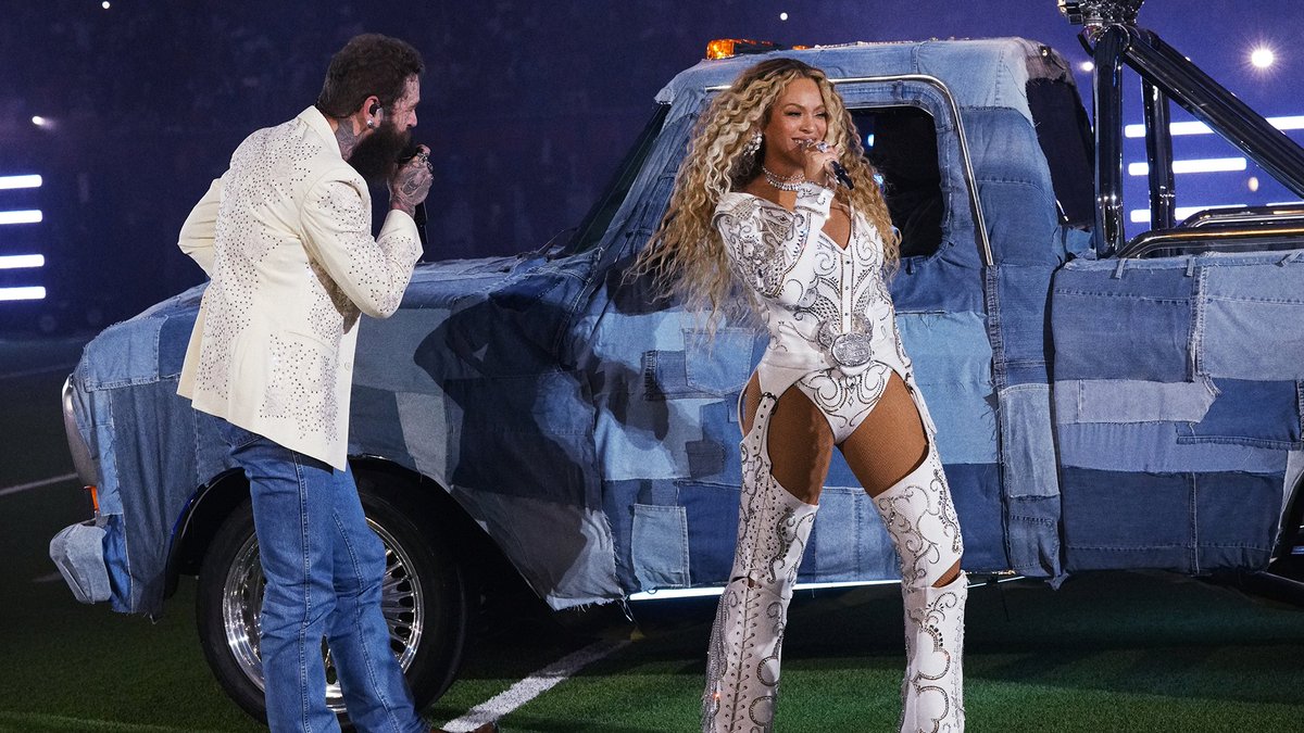 Beyoncé. Post Malone. LEVII'S JEANS. #BEYONCEBOWL