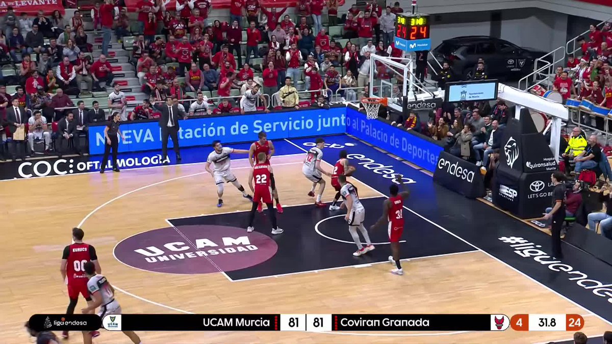 🔥🔥🔥🔥🔥🔥🔥🔥🔥🔥🔥 SE CAE EL PALACIO DE LOS DEPORTES DE MURCIA CON ESTA LOCURA DE TRIPLE DE Dylan Ennis QUE PUEDE VALER LA VICTORIA DE UCAM Murcia. ¡MAAAAAAAAAADRE MÍAAAAAAAA! 📺Basket en Movistar Plus+ | #ConectaConTuPasión #LigaEndesa