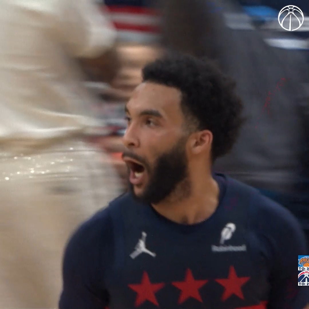 JUSTIN 👏 CHAMPAGNIE! 🎯 📊 31 PTS | 10 REB | 5-6 3PM