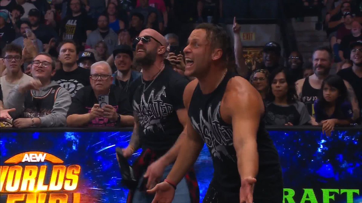 MJF plays it smart and gets Matt Taven & Mike Bennett tossed from ringside! Order #AEWWorldsEnd LIVE on PPV 🔗 Adam Cole | Maxwell Jacob Friedman™️