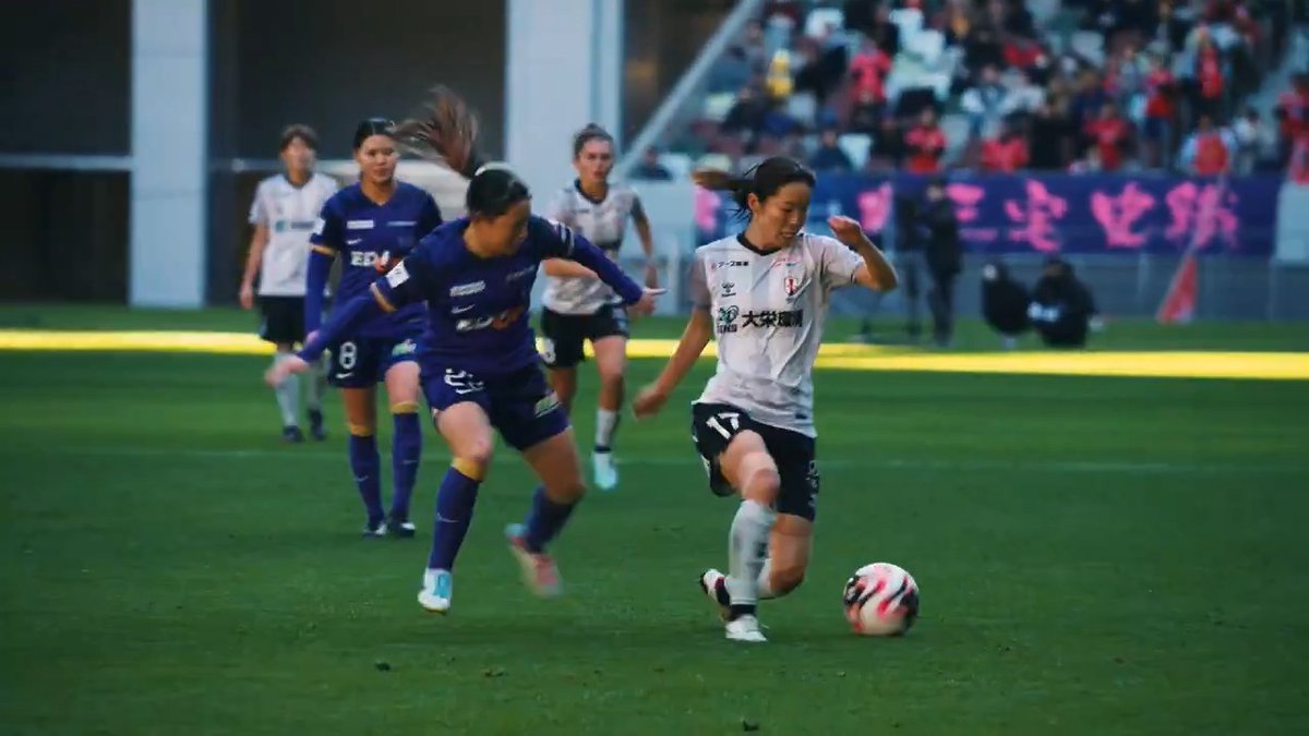 S広島R #柳瀬楓菜 の気迫のこもったディフェンス🔥 🏆️#WEリーグクラシエカップ 決勝 🆚#サンフレッチェ広島レジーナ vs #INAC神戸レオネッサ BSテレビ東京、テレビ東京スポーツYouTubeチャンネルにて放送中🎥 #クラシエ #WEリーグ #女子サッカー