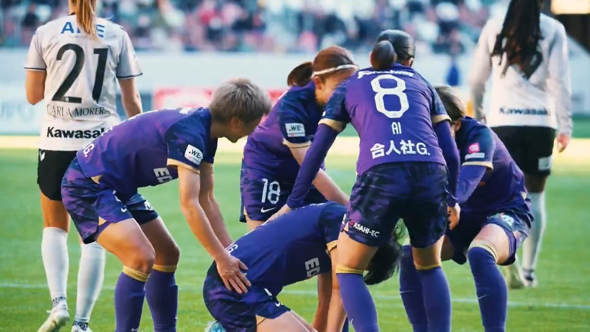 #サンフレッチェ広島レジーナ 二連覇達成の瞬間🐻🏆️✨️ 🏆️#WEリーグクラシエカップ 決勝 🆚#サンフレッチェ広島レジーナ vs #INAC神戸レオネッサ BSテレビ東京、テレビ東京スポーツYouTubeチャンネルにて放送中🎥 #クラシエ #WEリーグ #女子サッカー