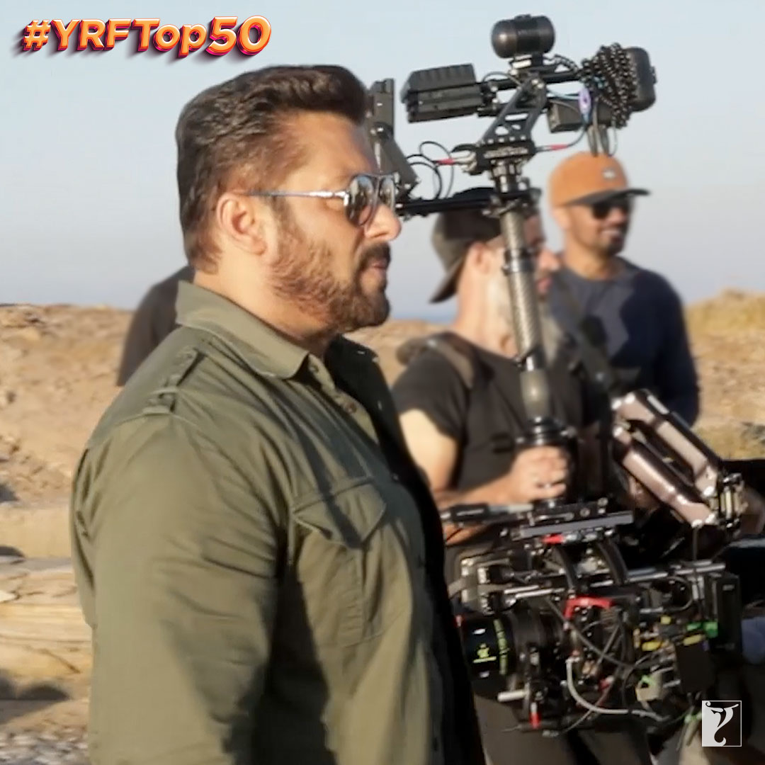 The energy is contagious! 🔥 #YRFTop50 #SwagSeSwagat -