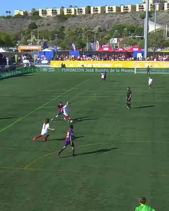 en el sitio perfecto: David para Sevilla Atlético y Cantera Sevilla FC. ❤️ #LALIGAFCFUTURES