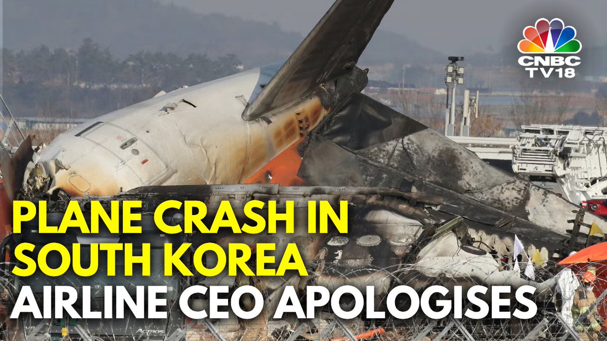South Korean budget #airline #JejuAir's CEO Kim E-bae bowed in apology after one of his airline's planes crashed and burst into flames at Muan Airport, killing at least 167 people. The airline also said that it will make an all-out effort to deal with the crash #cnbctv18digital