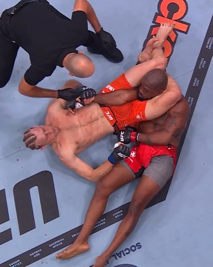 When Paddy Pimblett lit up Manchester 💥 How slick was this submission?!