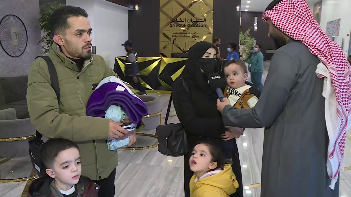 السعودية نقلتهم عبر طائرة خاصة من لبنان إلى الرياض.. والدة التوأم السيامي السوري (سيلين وإيلين): #السعودية كانت أملنا الوحيد.. شكراً لخادم الحرمين الشريفين وولي العهد. -