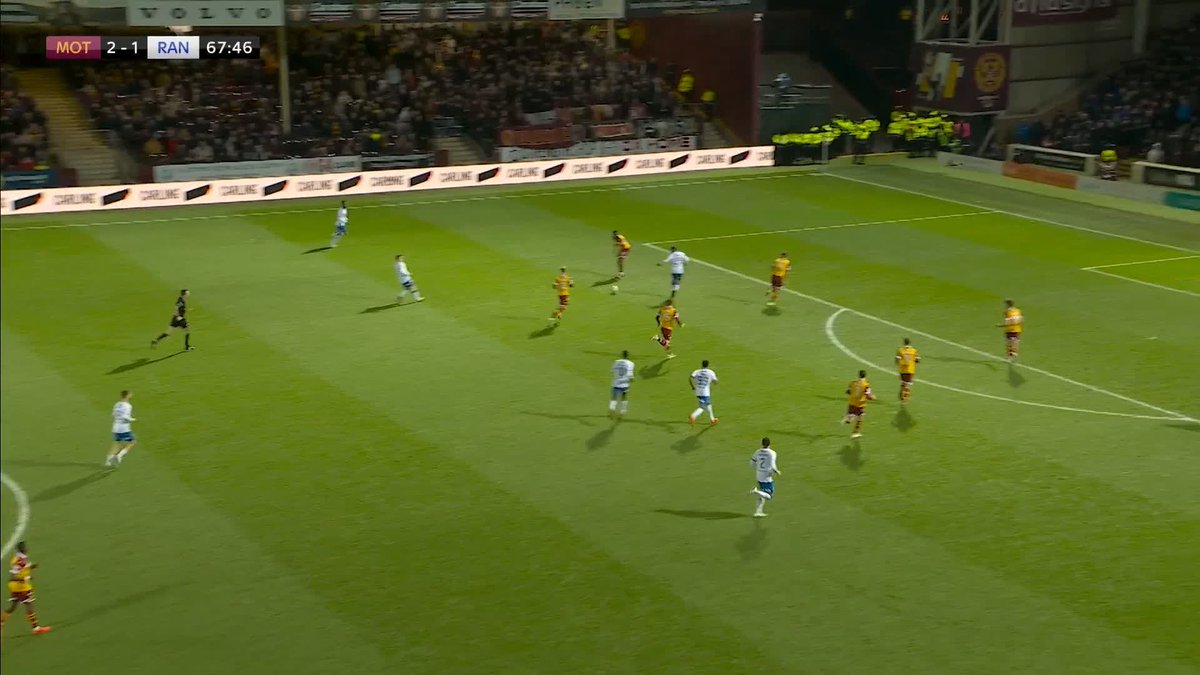 😲 "From 2-0 down to 2-2 at Fir Park!" Igamane's fantastic finish has Rangers level vs Motherwell ⤵️