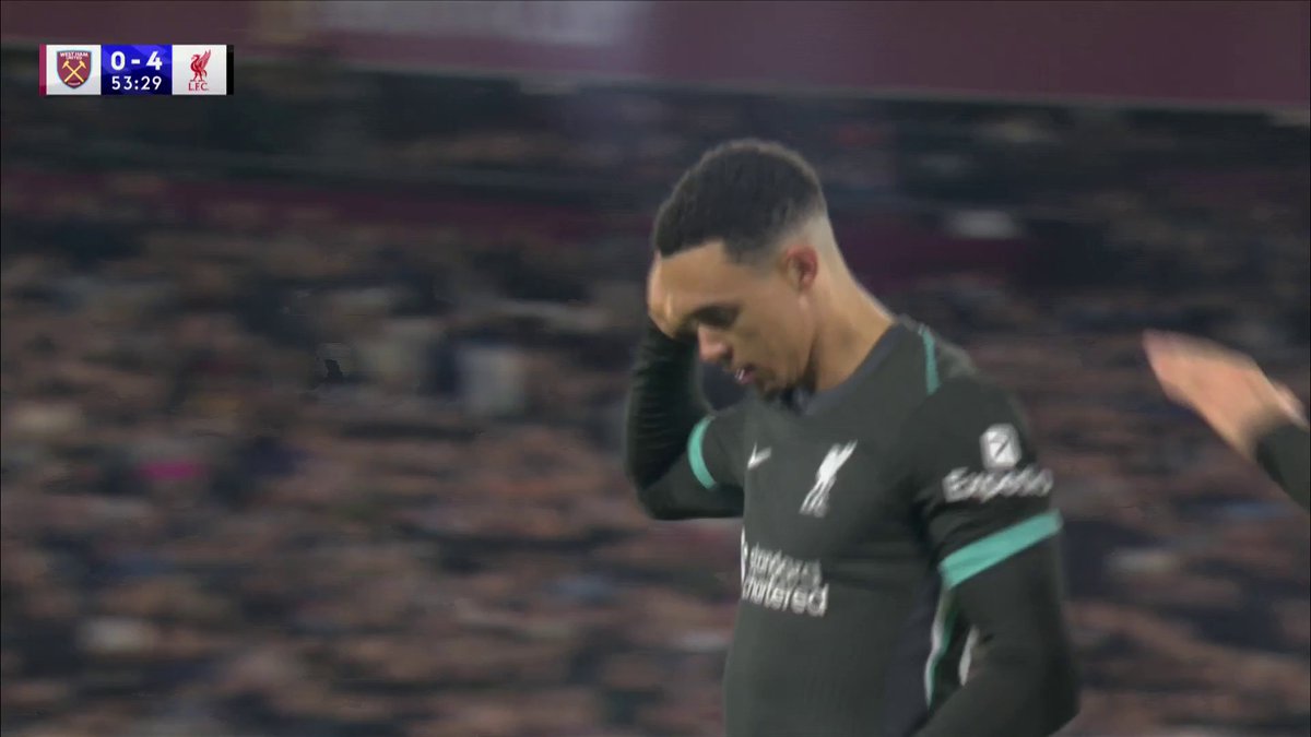 Liverpool have FOUR! Trent Alexander-Arnold hits it from distance and it takes a deflection off Max Kilman into the goal 💫