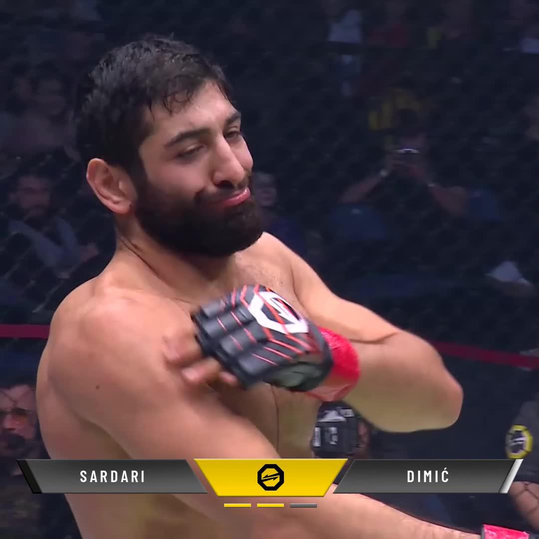 🐍 SUBMISSION SECURED! Agy Sardari 🇳🇱 gets the tap from Ognjen Dimić in the second round here in Prague. He made it known he has all the lightweights in his sights #OKTAGON65 📺 | DAZN | RTL+