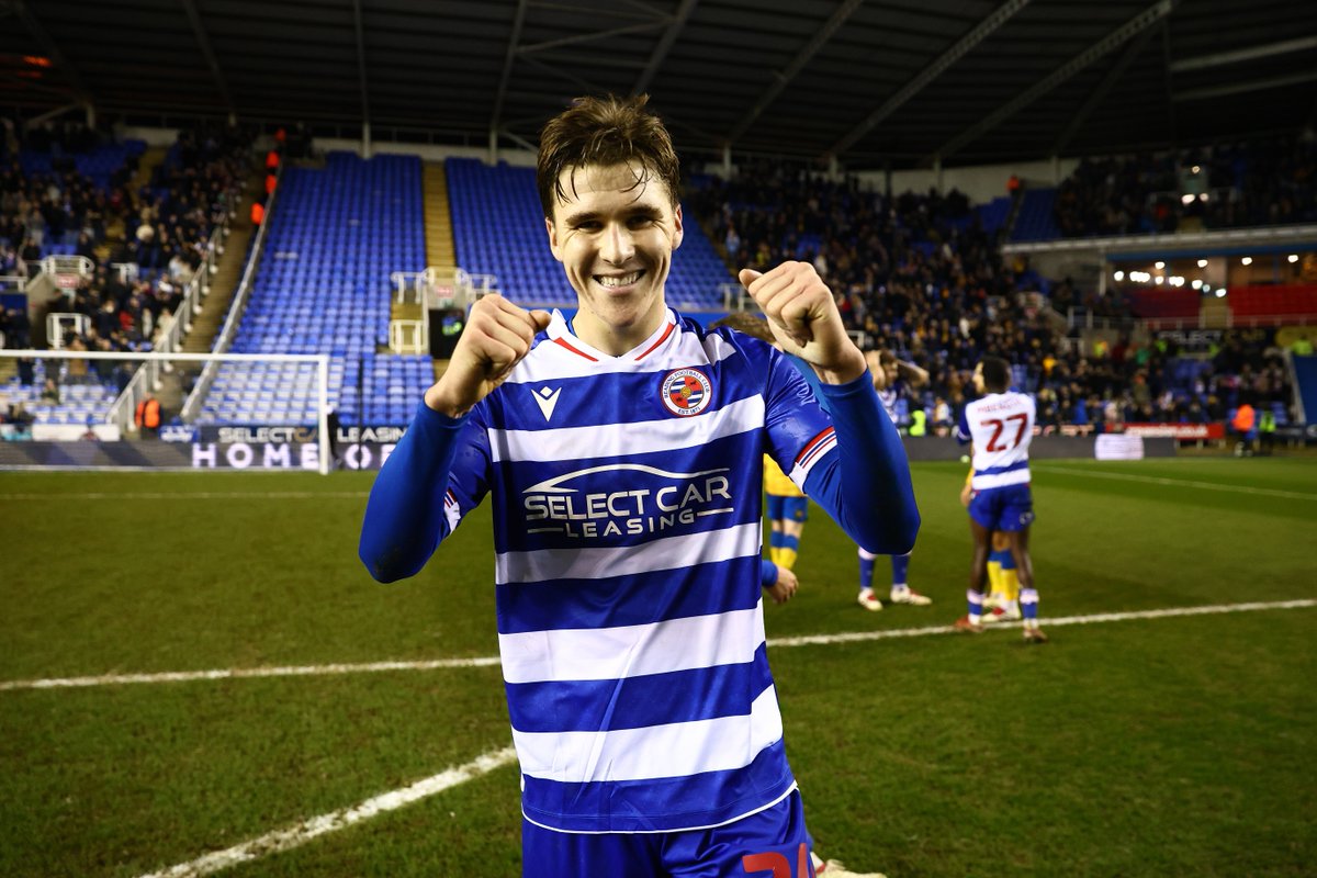 It'd be rude not to watch that one back again 😏🚲 #ReadingFC