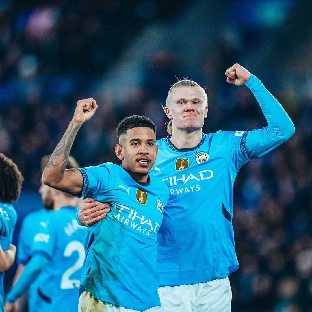 A thumping header from Erling Haaland! 😤