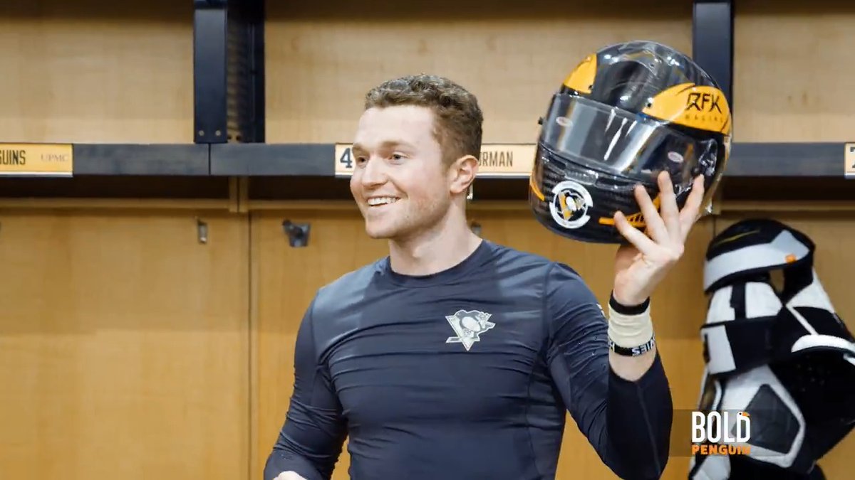 A great ending to a special NHL debut 🫶