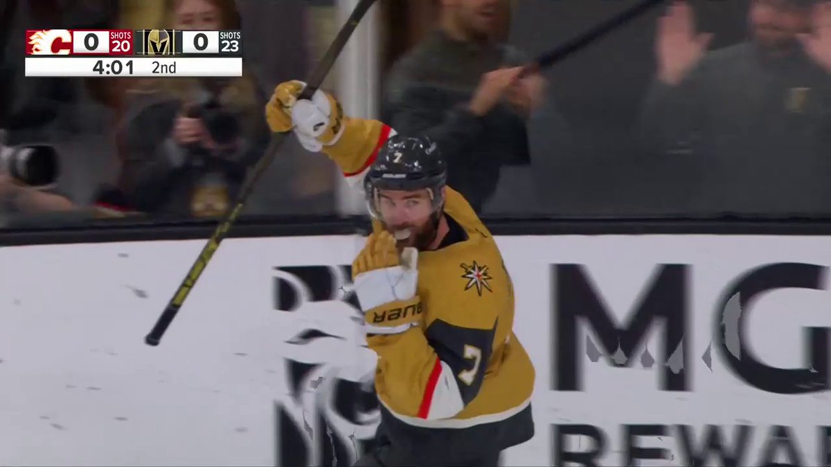 The Vegas Golden Knights finishes off a beautiful passing play on the rush! 💨