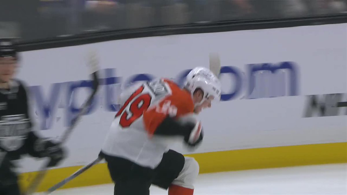 Can’t take your eyes off MM39. #PHIvsLAK | #LetsGoFlyers