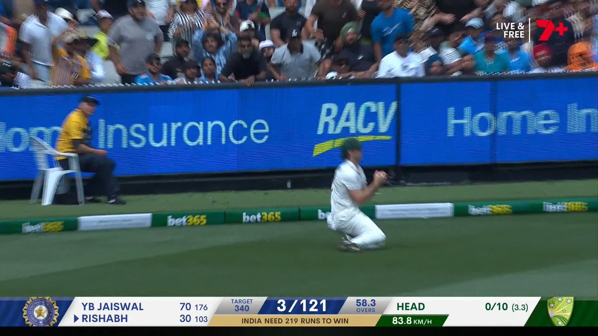 What just happened?! Rishabh hits Head straight to Marsh in the deep! #AUSvIND